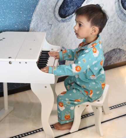 Roar and snore dream nightsuit