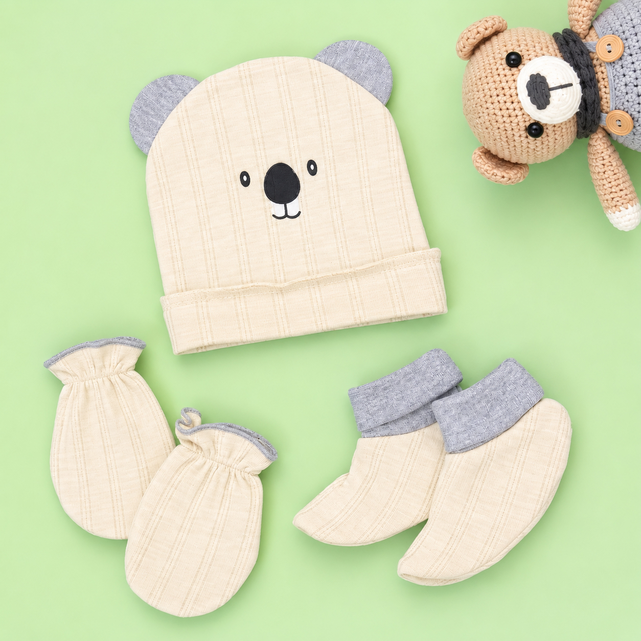beige-cap-mittens-booties-set-01
