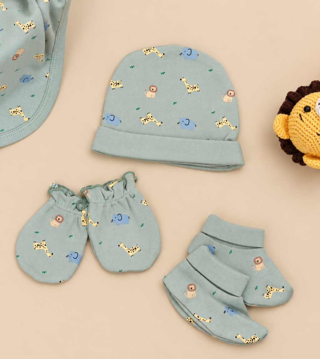 sage-safari-cap-mittens-booties-01